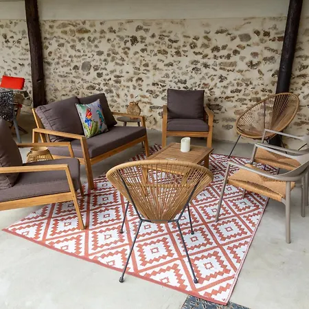 4-star Terrace, Garden, Billiards, Close To Casa vacanze